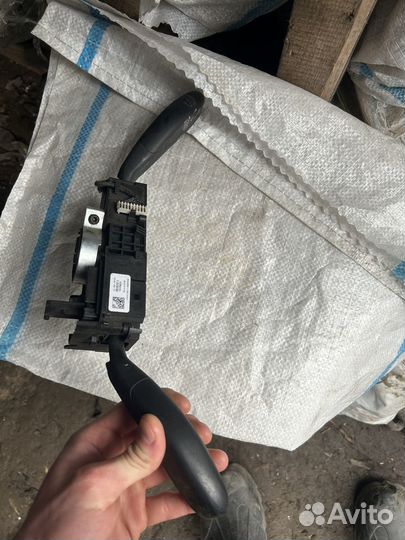 Volkswagen polo подрулевой переключатель