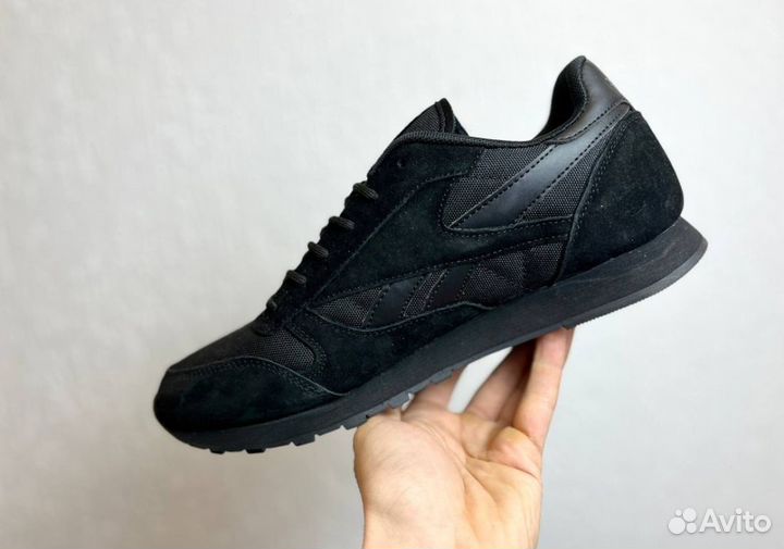 Кроссовки Reebok надежные