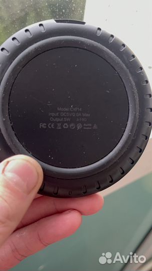 Беспроводная зарядка для телефона