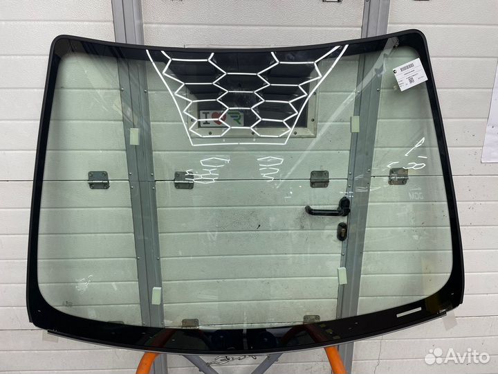 Лобовое стекло Ford Escape 3 с полным обогревом