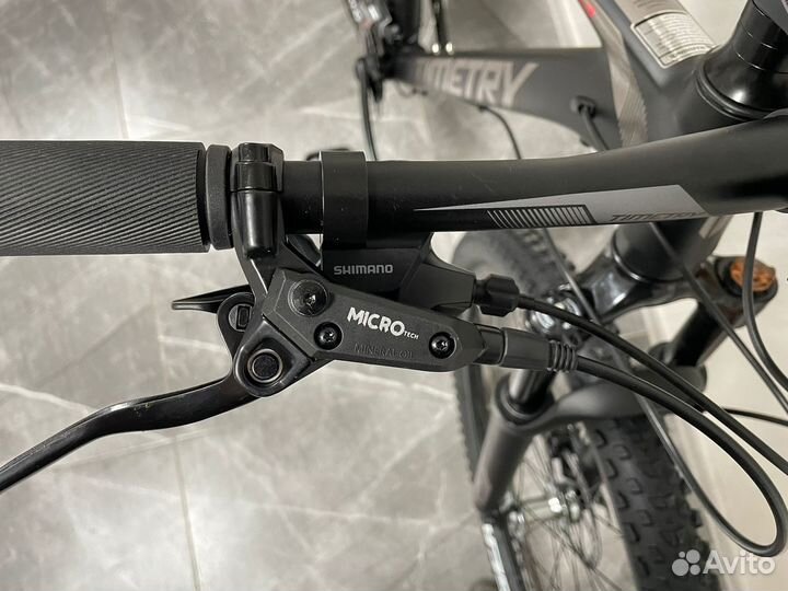 Велосипед новый 29 шимано