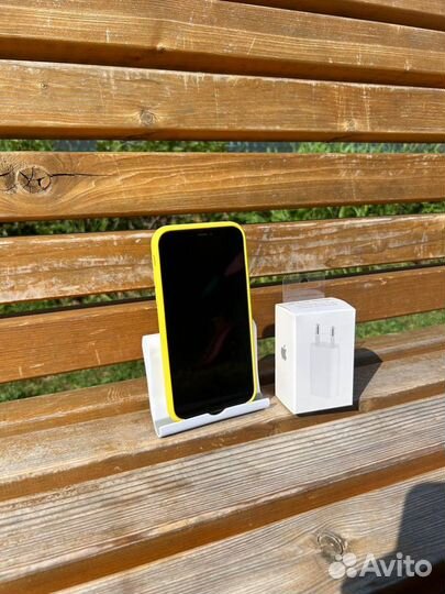 iPhone Xr, 64 ГБ