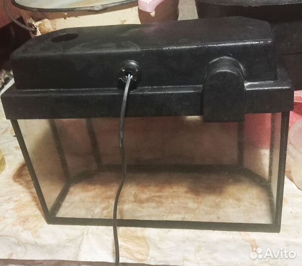Аквариум для рыбок бу маленький