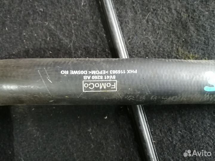 Патрубок радиатора Нижний Ford Kuga 2009 дизель