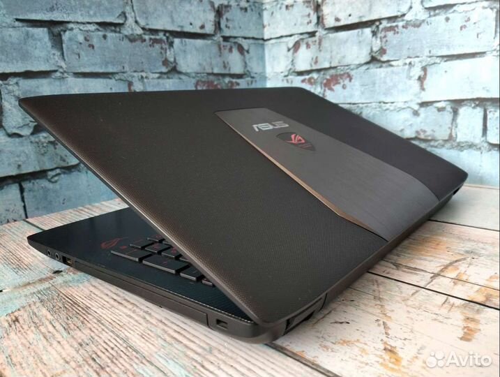 Игровой Asus на i5-4200H/ RAM 10/ GTX 950m/ SSD