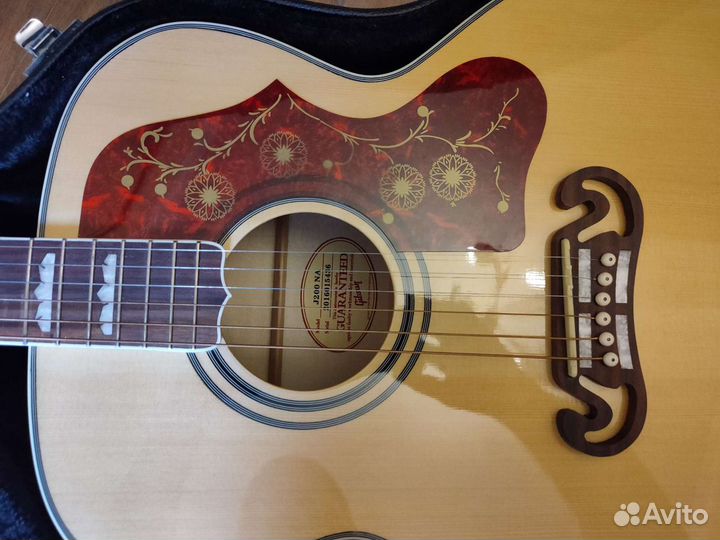 Гитара электроакустическая Gibson J200NA