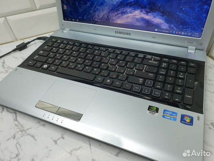 Samsung NP-RV520