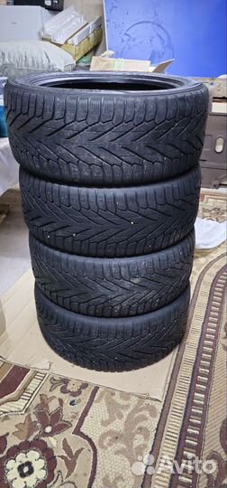 Nokian Tyres Hakkapeliitta R2 SUV 275/45 R20 110R