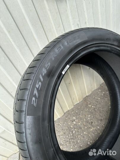 Pirelli P Zero 275/45 R21 и 315/40 R21