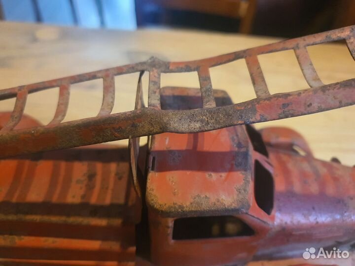 Игрушка пожарная машинка железная СССР