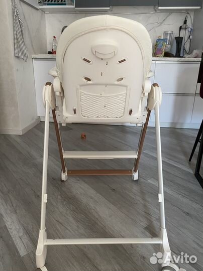 Стульчик для кормления happy baby berny v2