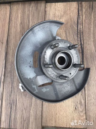 Цапфа кулак передняя правая Opel Insignia