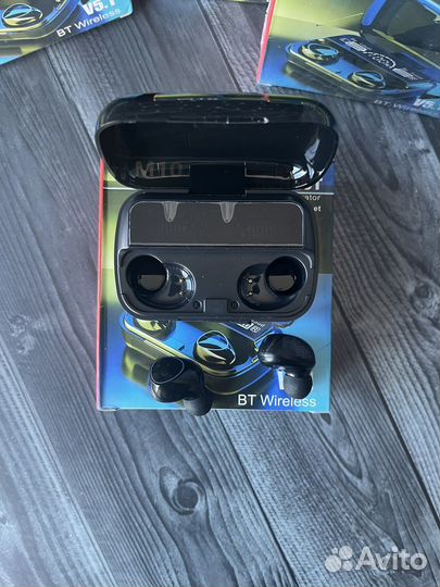 Беспроводные наушники M10 TWS с Power Bank новые