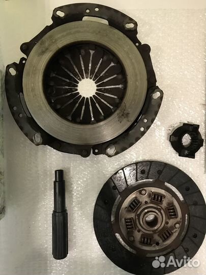 Комплект сцепления на Renault Sandero Logan 1,6