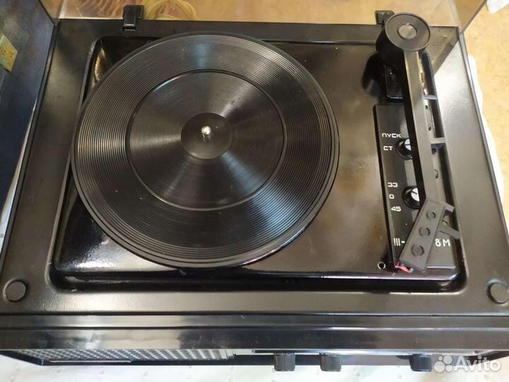 СССР проигрыватель Серенада 406 корпус Вега 122