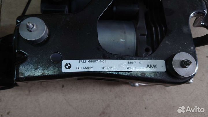 Компрессор пневмоподвески BMW X5 / X6