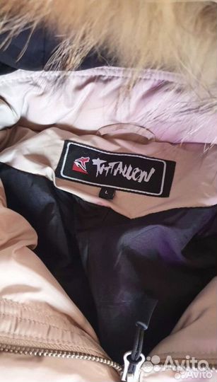 Пуховик зимний женский