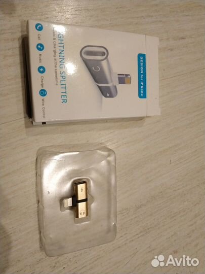 Переходник для iPhone Lightning на 2 Lightning