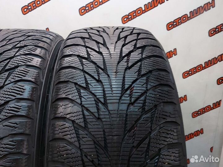 Nokian Tyres Hakkapeliitta R2 235/55 R17 103R