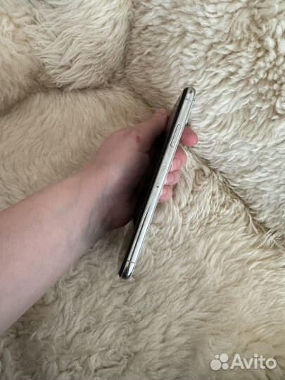 iPhone X, 256 ГБ