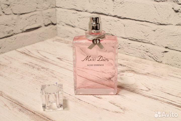 Парфюм Miss Dior Rose Essence
