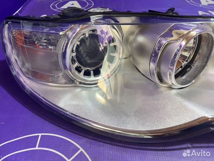 Фара правая Volkswagen Touareg 7L GP BKS 2008