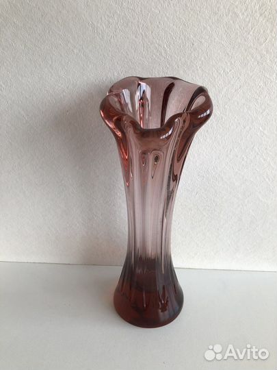 Ваза для цветов. Цветное стекло. Латвия