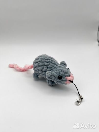 Брелок вязаный крыса
