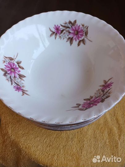 Глубокие суповые тарелки