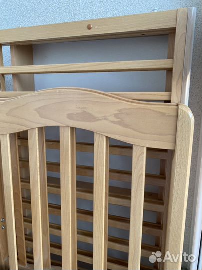 Детская кроватка, матрас, чехлы, простыни