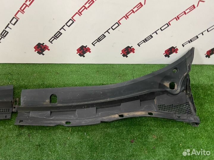 Жабо левая правая часть Mazda 3 BK седан