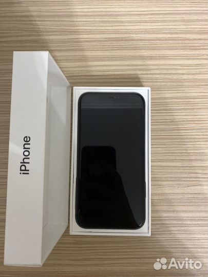 iPhone Xr, 64 ГБ
