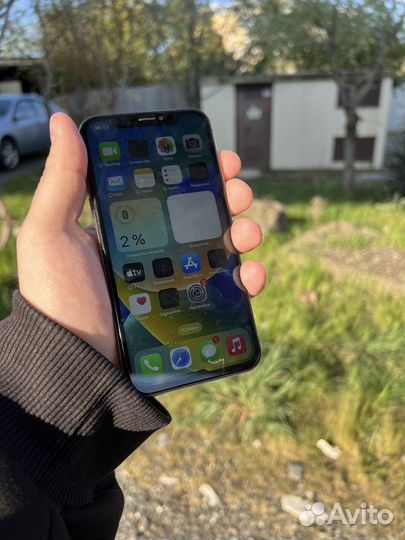 iPhone X, 64 ГБ