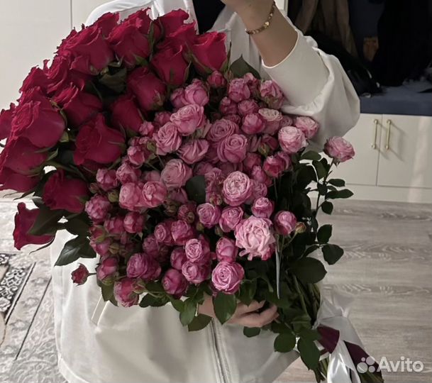 Букеты из живых роз