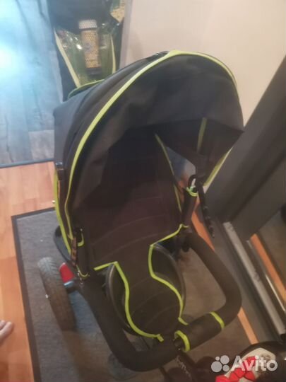 Детский велосипед с ручкой