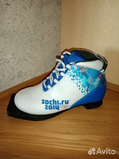 Лыжные ботинки детские