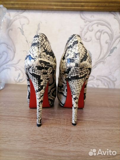 Туфли Christian Louboutin Оригинал