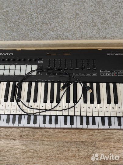 Novation launchkey 49 mk3