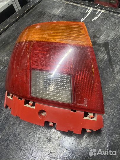 Фонарь задний левый Audi a4 b5