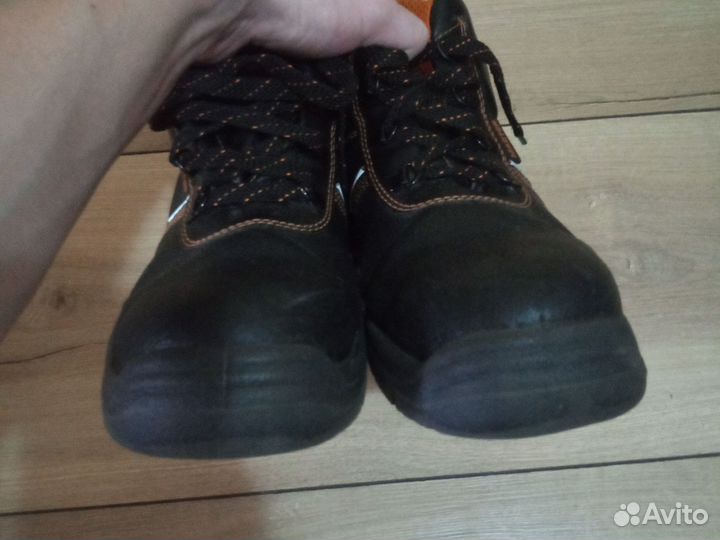 Спецобувь мужская 43 размер