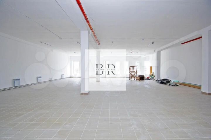 Торговая площадь парковка ремонт от 100- 269 м²