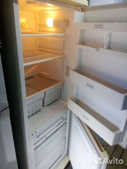 Холодильник Stinol no frost