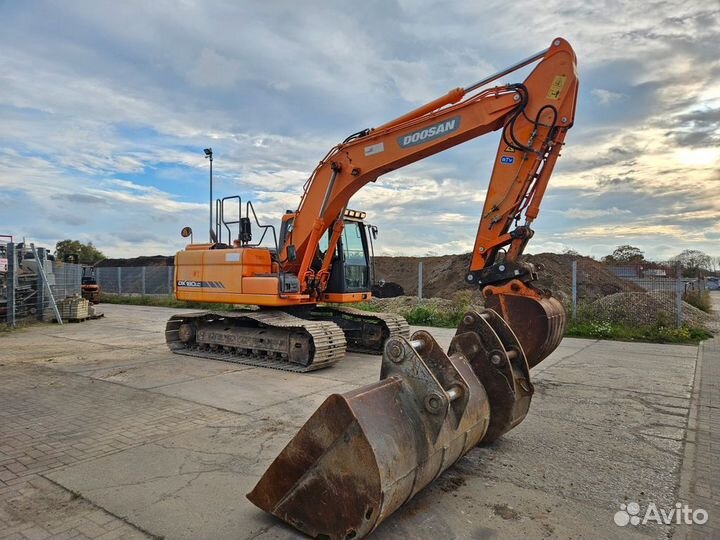 Гусеничный экскаватор DOOSAN DX180LC, 2012