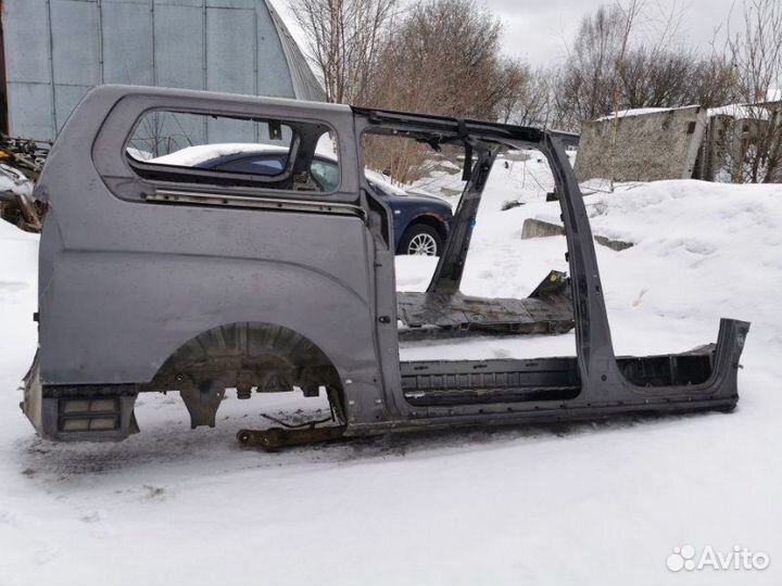 Четверть задний правый Hyundai Grand Starex