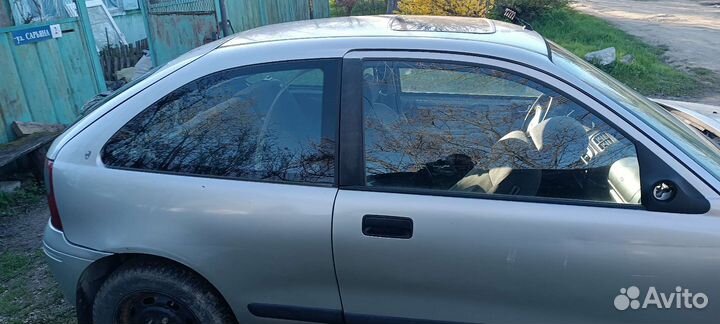 Стёкла Ровер 200