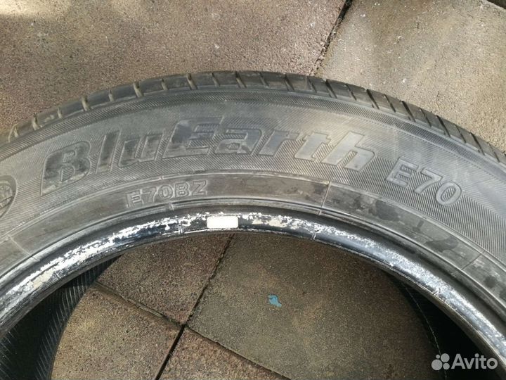 Yokohama BluEarth E70BZ 215/55 R17 94V