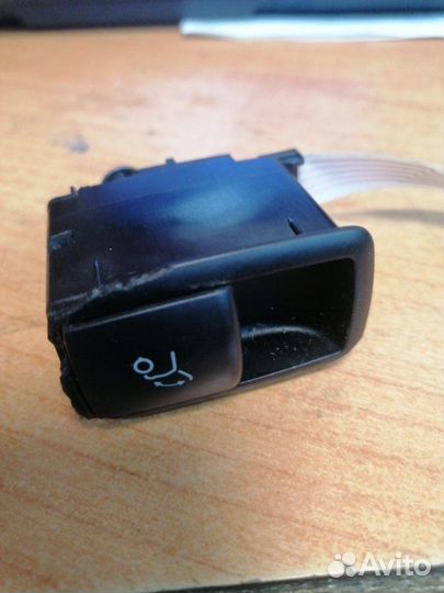 Кнопка открывания багажника Mercedes Benz R 320Cdi