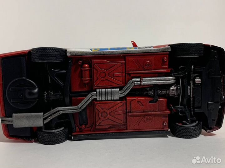 Модель автомобиля bmw E30 1/24