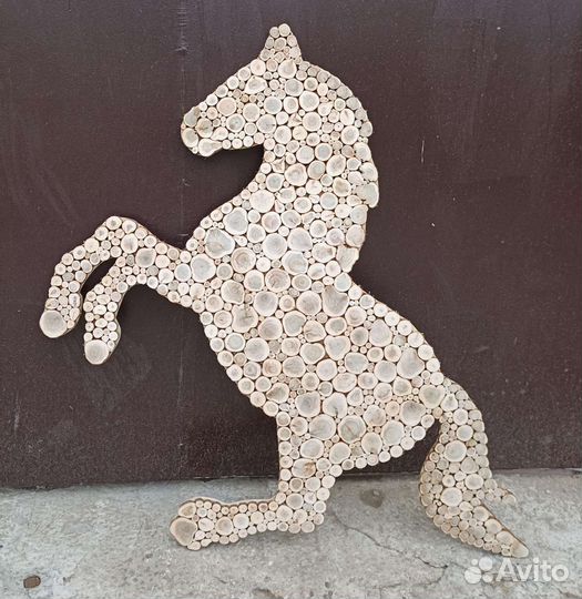 Панно из можжевельника, фигуры из можжевельника