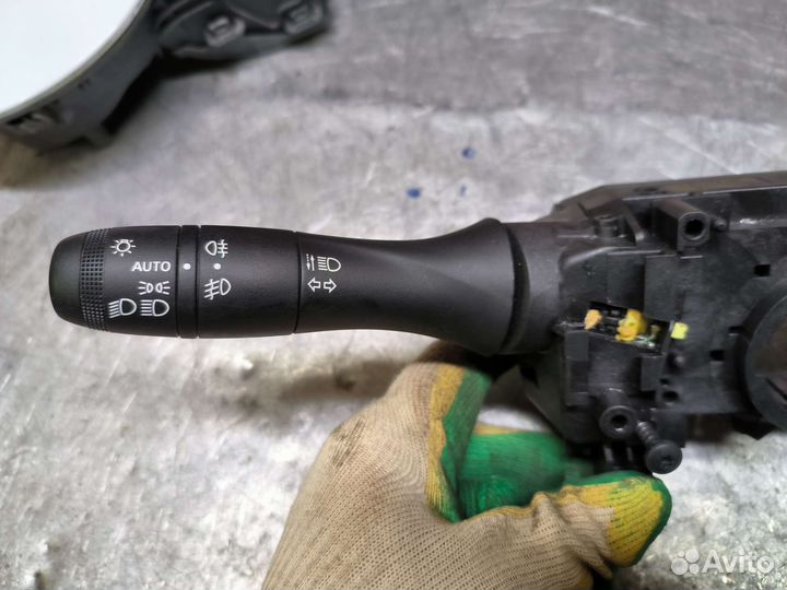 Renault Duster 2 подрулевые переключатели